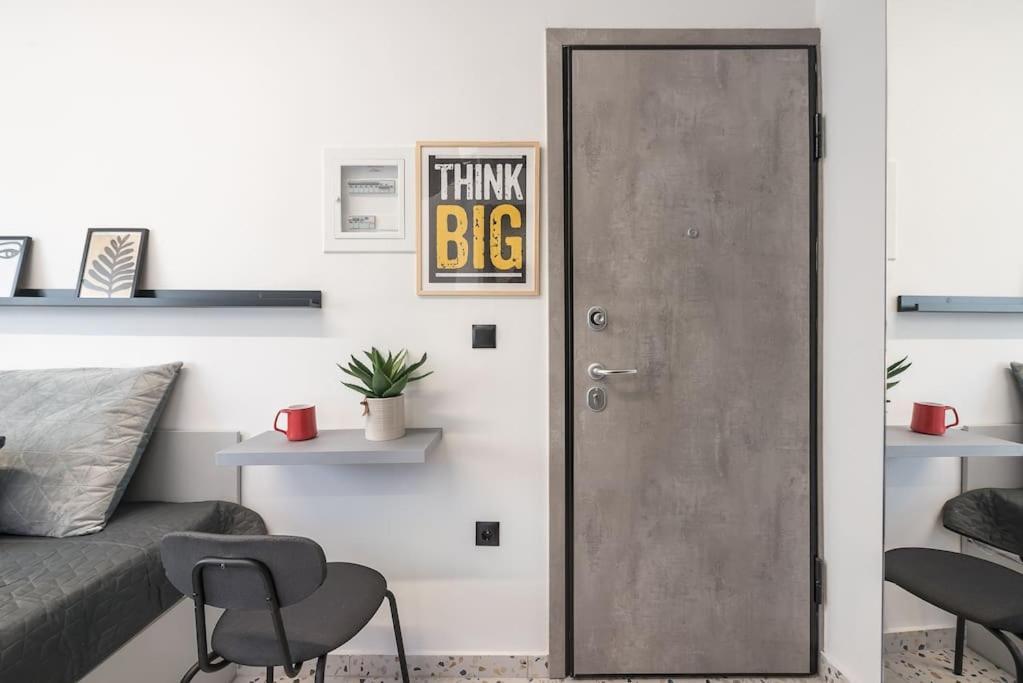 Tiny Apartment Athens Exterior photo