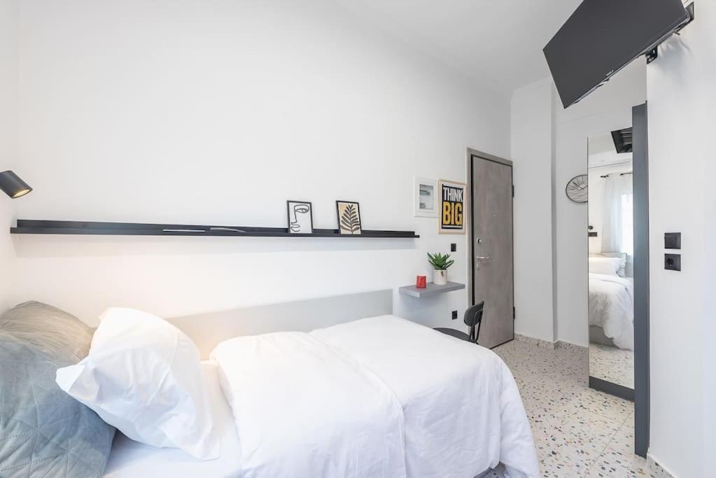 Tiny Apartment Athens Exterior photo